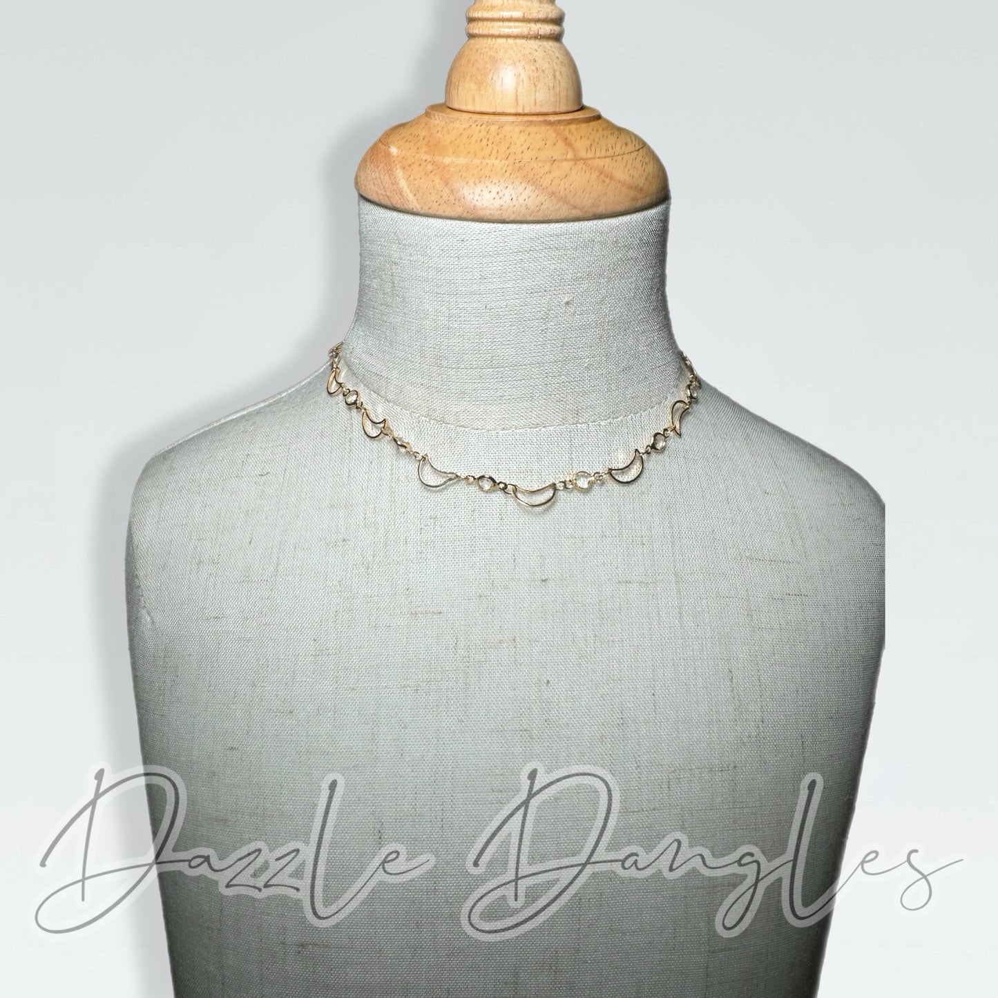 Dainty Moon Choker